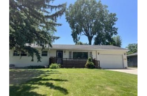 300 Ela Terr, Monona, WI 53716