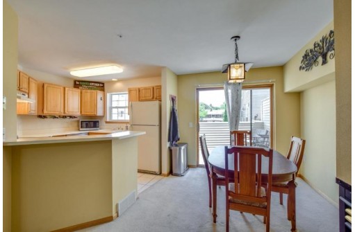 2019 Mckenna Blvd, Madison, WI 53711