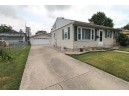 2009 Peterson Ave, Janesville, WI 53548