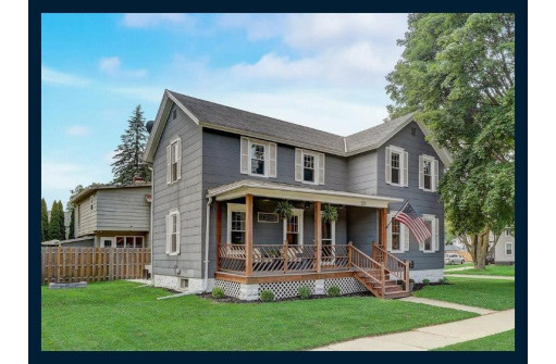 251 W Harrison St, Columbus, WI 53925-1551