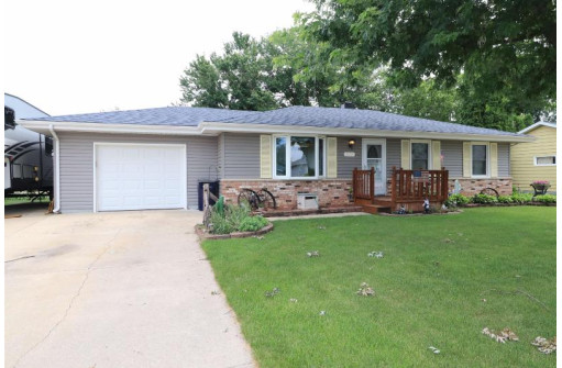 2117 S Orchard St, Janesville, WI 53546