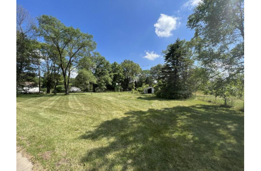 104 Hwy 12/16, Camp Douglas, WI 54618