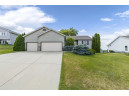 451 Oakwood Dr, Oregon, WI 53575