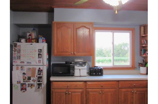 8935 Faymont Rd, Argyle, WI 53504