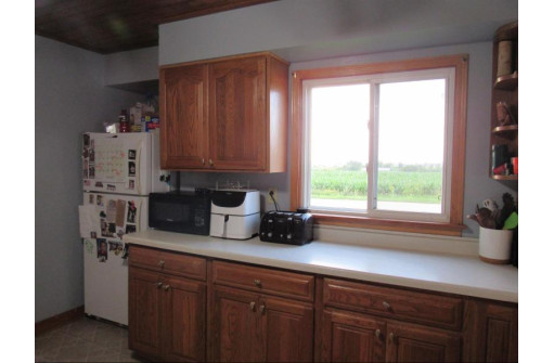 8935 Faymont Rd, Argyle, WI 53504