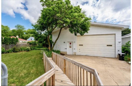 5434 Brody Dr, Madison, WI 53705