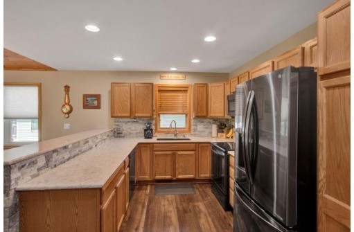 389 Cog Hill Ct 5, Nekoosa, WI 54457