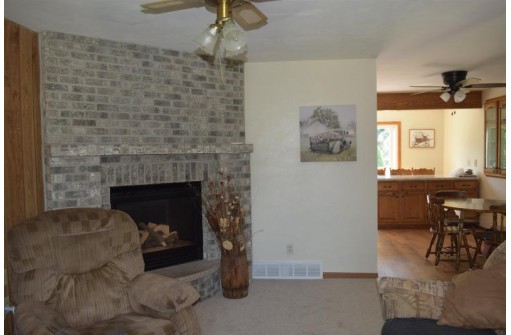 713 Buwalda Dr, Waupun, WI 53963