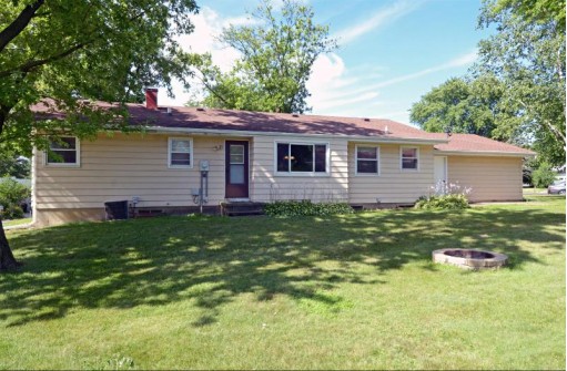 1209 Erick St, Fort Atkinson, WI 53538