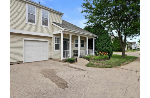 2995 Holborn Cir, Madison, WI 53718