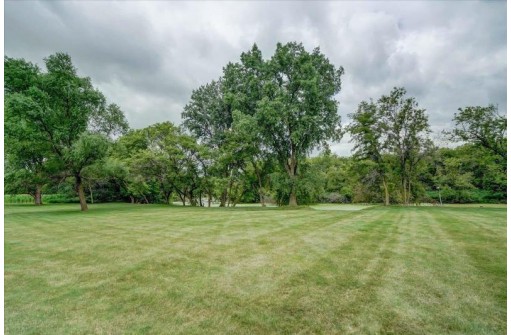 671 Springbrook Cir 671, DeForest, WI 53532