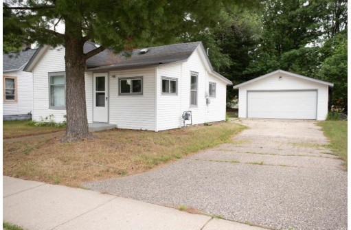 164 S Walker St, Adams, WI 53910