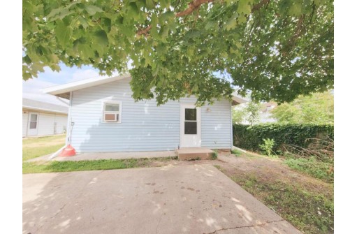 752 Hackett St, Beloit, WI 53511