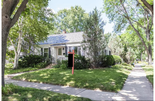 2542 Moland St, Madison, WI 53704