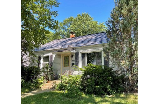 2542 Moland St, Madison, WI 53704