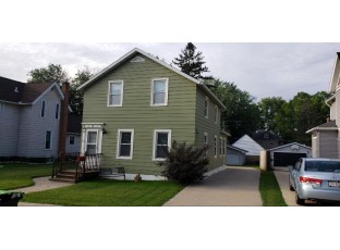 213 4th St Beaver Dam, WI 53916