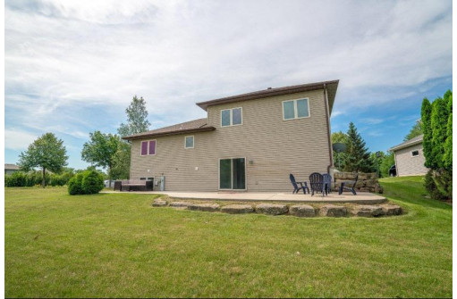 6090 Perrot Pl, McFarland, WI 53558