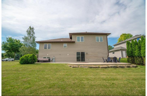 6090 Perrot Pl, McFarland, WI 53558