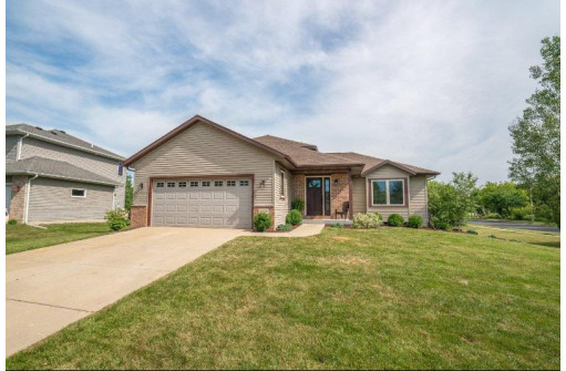 6090 Perrot Pl, McFarland, WI 53558