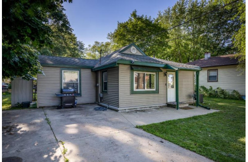 1601 Lowell St, Janesville, WI 53545