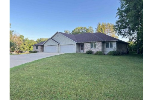 639 Evergreen Tr, Portage, WI 53901