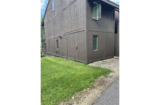 1 Elm Tr, Wisconsin Dells, WI 53965