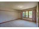 5911 Schumann Dr, Fitchburg, WI 53711