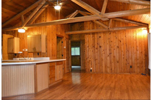 325 Deer Run Rd, Muscoda, WI 53573