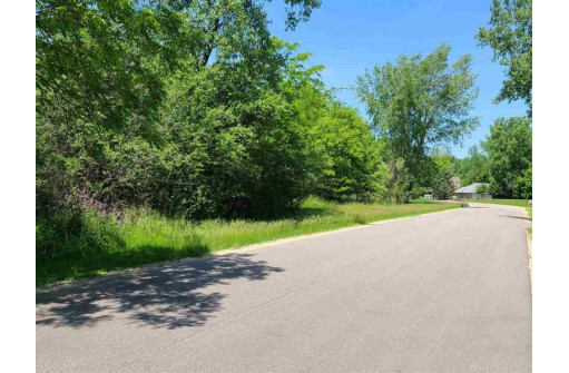 L14 Silver Creek Rd, Green Lake, WI 54941