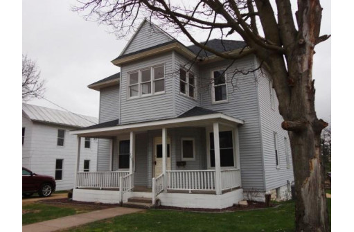 345 N Water St, Platteville, WI 53818