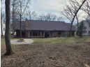 3547 Briar Crest Dr, Janesville, WI 53546