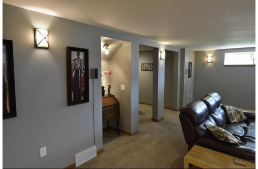 1108 Patriot Way, Sun Prairie, WI 53590