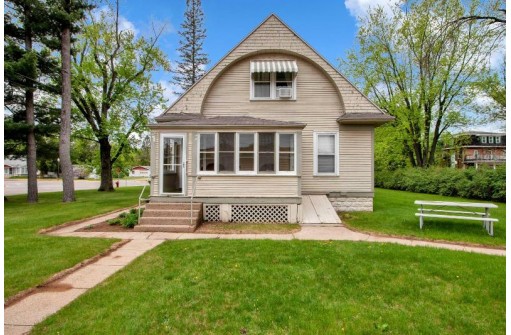 406 Main St, Friendship, WI 53934