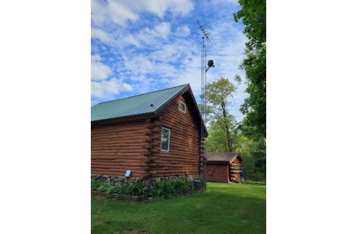 N8417 Dover Ln, Westfield, WI 53964