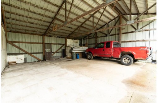 202 Taylor Rd, New Lisbon, WI 53950