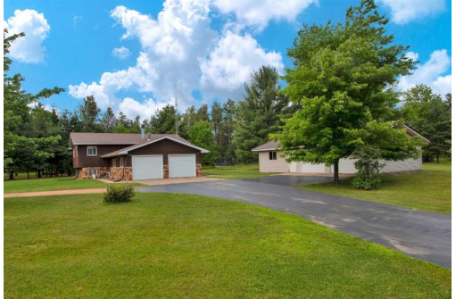 229 Walden Oaks Way, Nekoosa, WI 54457