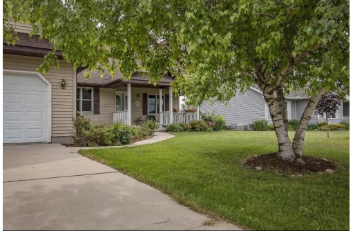 201 4th St, Brooklyn, WI 53521