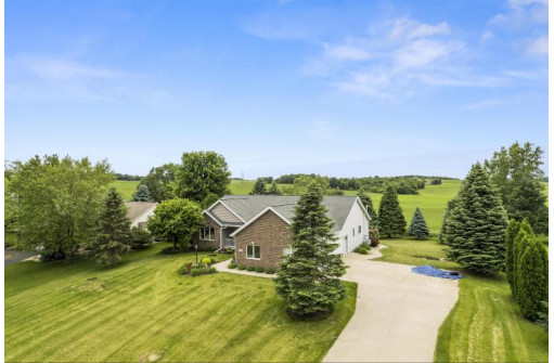 8540 Ellington Way, Middleton, WI 53562