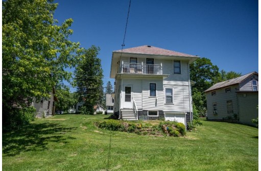 506 W State St, Mauston, WI 53948