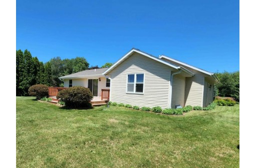 11529 N Bayview Dr, Edgerton, WI 53534