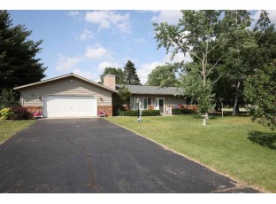 N6810 Raymond Rd Pardeeville, WI 53954