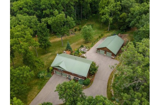 6382 Old Settlers Rd, Mazomanie, WI 53560