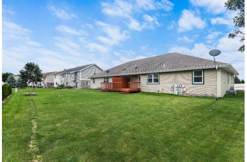 350 Blackberry Ln, DeForest, WI 53532