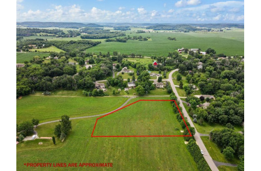 LOT #2 Lake Dr, Lodi, WI 53555