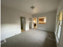 215 S Ludington St, Columbus, WI 53925