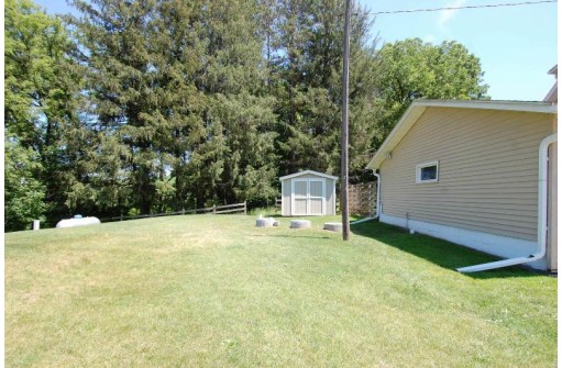 24271 Spring Valley Rd, Richland Center, WI 53581