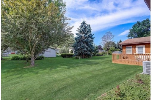 830 S Perry Pky, Oregon, WI 53575