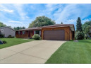 830 S Perry Pky, Oregon, WI 53575