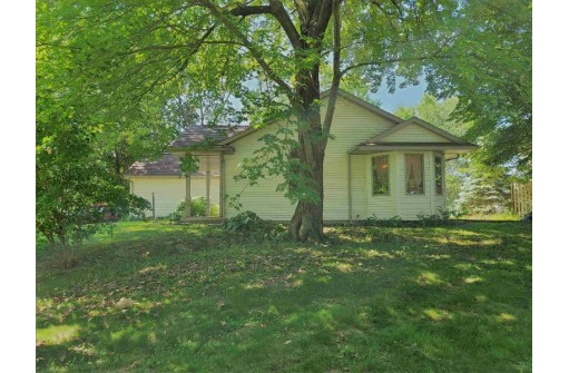 319 Green St, Pardeeville, WI 53954