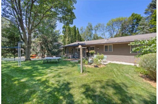 425 N Westfield Rd, Madison, WI 53717